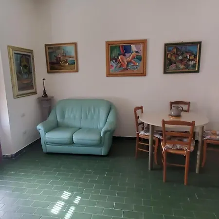 Apartamanto Gloria 아파트 *